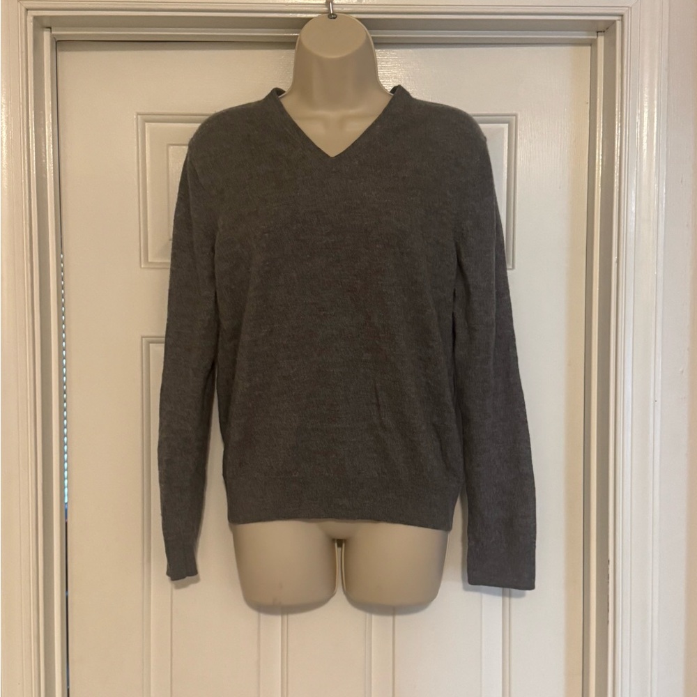 Express 100% Merino Wool Men’s Gray Sweater